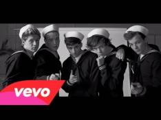 One Direction - Kiss You Letra