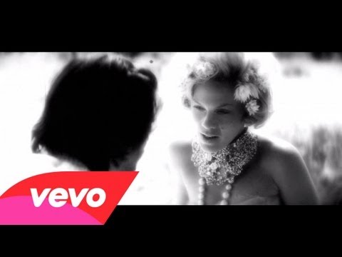 Blow Me (One Last Kiss) video